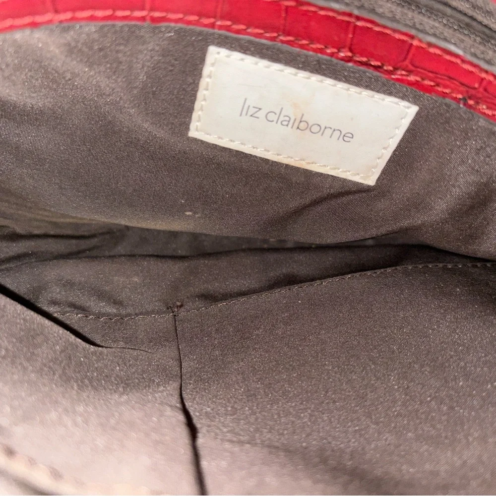 Vintage Sleek Liz Claiborne Red Croc-Embossed Shoulder Bag - Picture 12 of 12